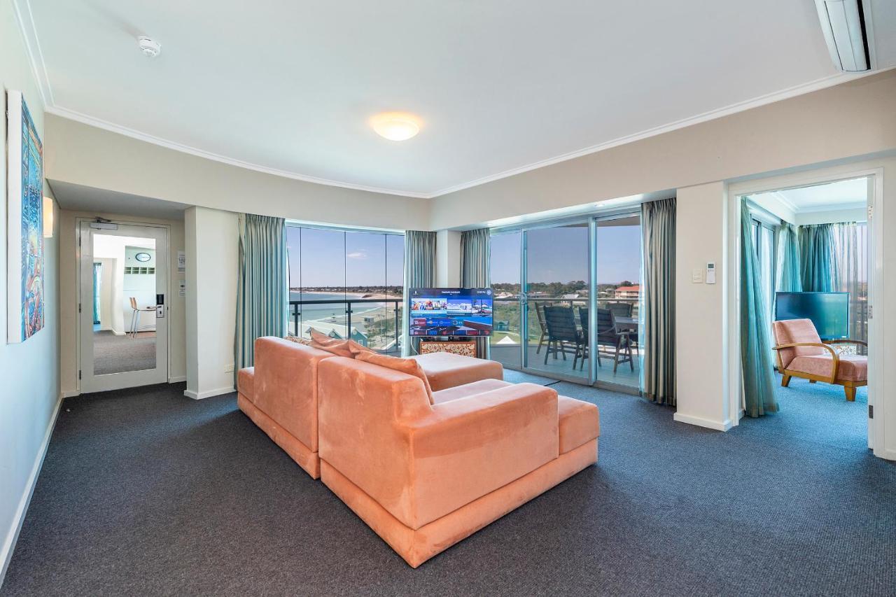 A 406 Fantastic Ocean Beach And Marina View Apt - Mandurah Exterior foto